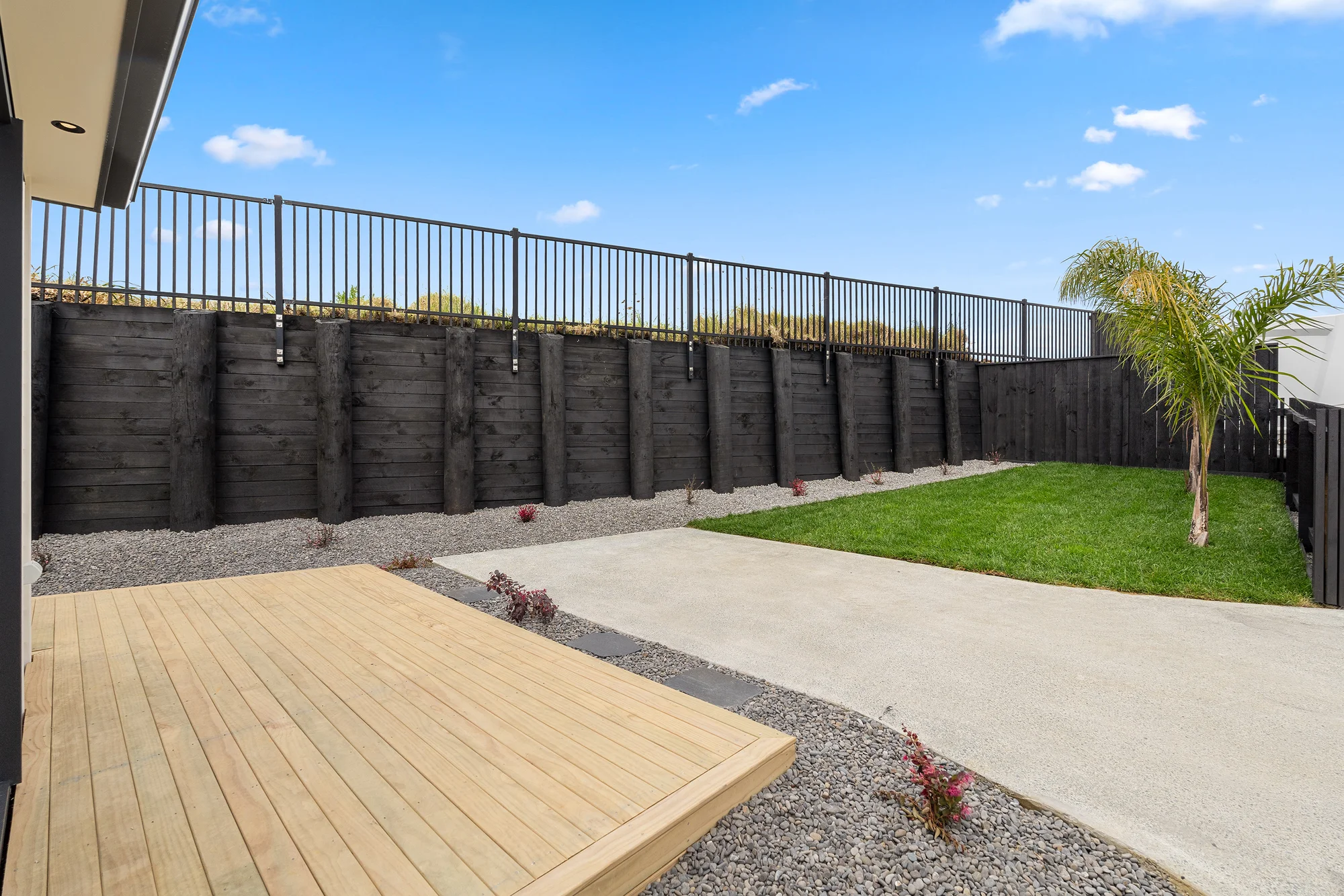 5 & 5A Hayley Court, Millwater, photo 18