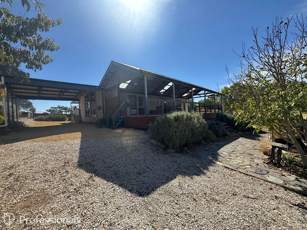 Comfortable home in outskirts of the town