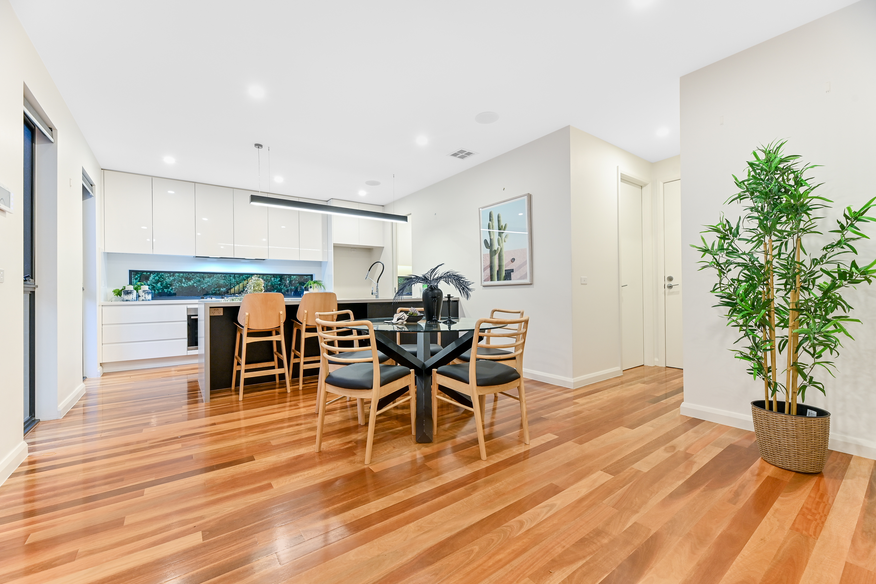 UNIT 3 14 ADRIENNE CR, MOUNT WAVERLEY VIC 3149, 0部屋, 0バスルーム, Townhouse