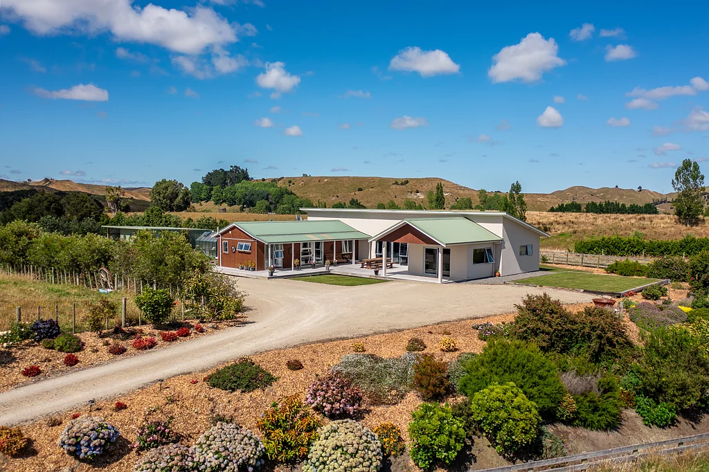 Turakina 3Zimmer Hilltop Haven - Magnificent Valley Views