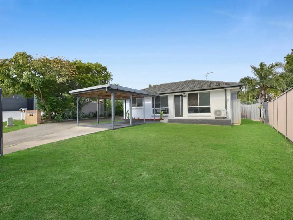 Labrador 3房  Modern Duplex Near the Broadwater – Ready to Move In!