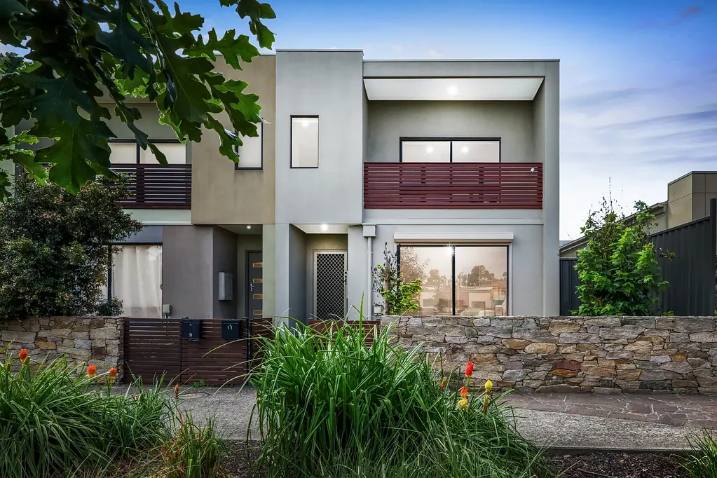 11 Destination Drive, Greenvale, VIC 3059