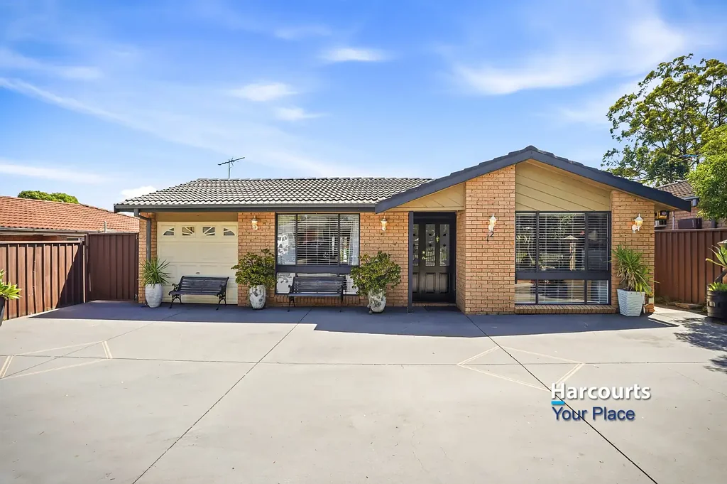 12 Romley Crescent, Oakhurst, NSW 2761