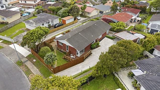 1/14 Chesley Place, Half Moon Bay, Manukau City