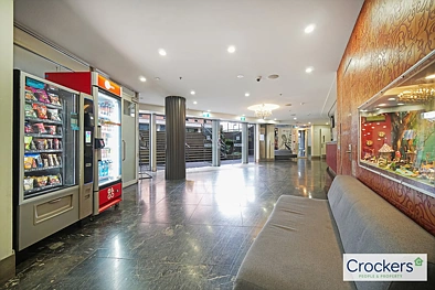 Spacious 3-Bed, 2-Bath Fully Furnished Apartment — Central Auckland
