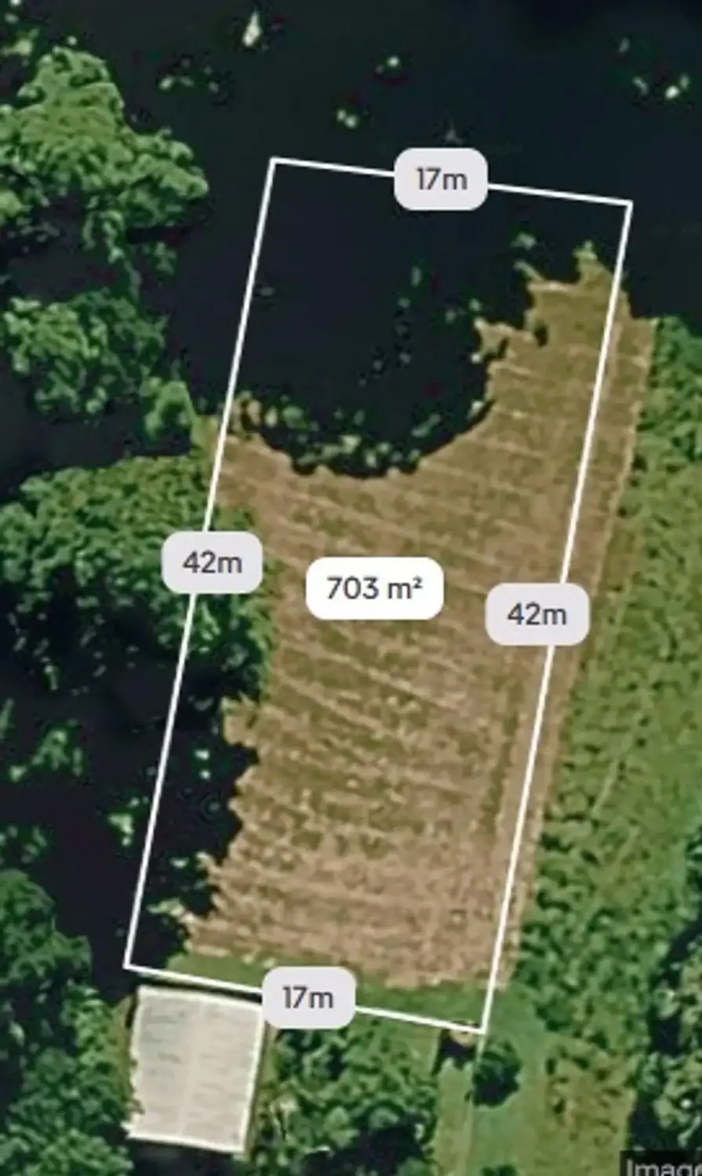 Russell Island 702sqm.Elevated Large Block. Local Town Centre Zoning. Great Exposure.