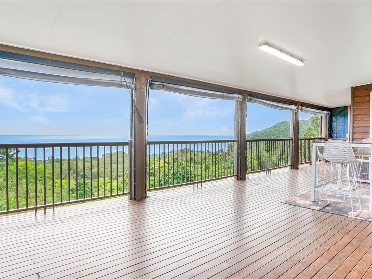 316 COQUETTE POINT RD, COQUETTE POINT QLD 4860, 0房, 0浴, House