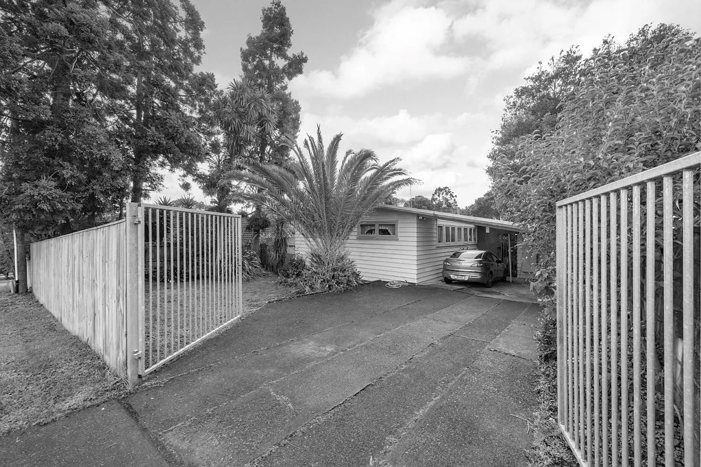 Te Atatu Peninsula 3ਬੈੱਡਰੂਮ MORTGAGEE SALE