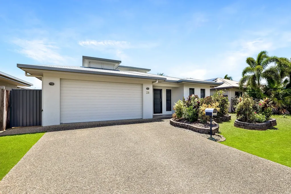 28 Hillary Drive, Smithfield, QLD 4878