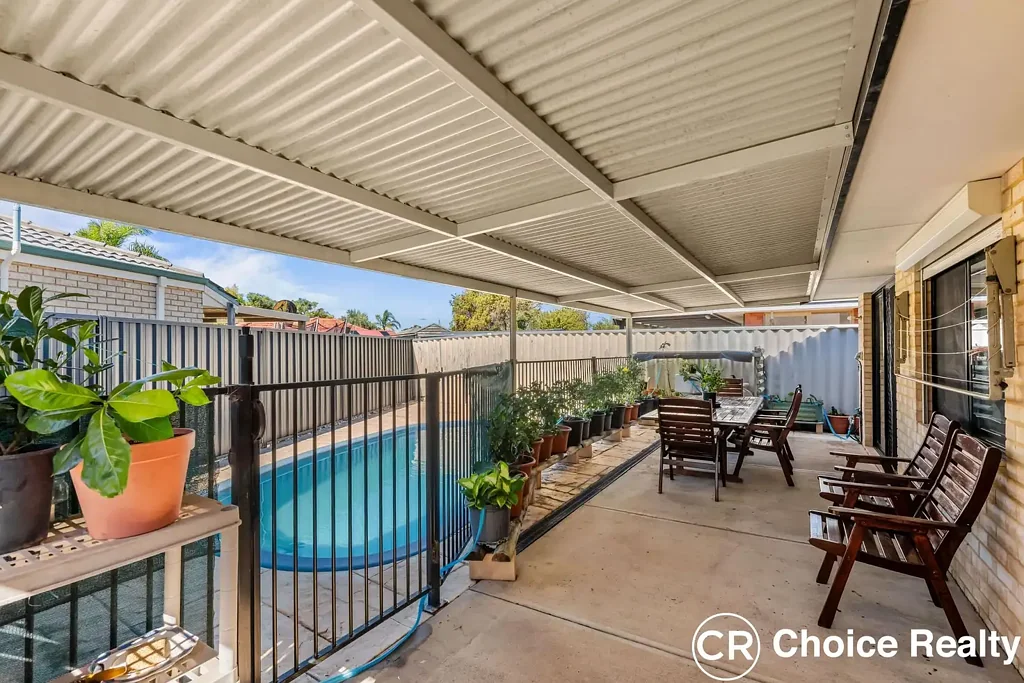 Waikiki 4 Bedroom Fantastic Location…So Versatile!