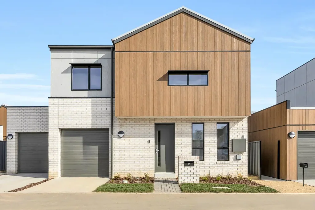 25 Wyn Gilmour Court, Strathnairn, ACT 2615