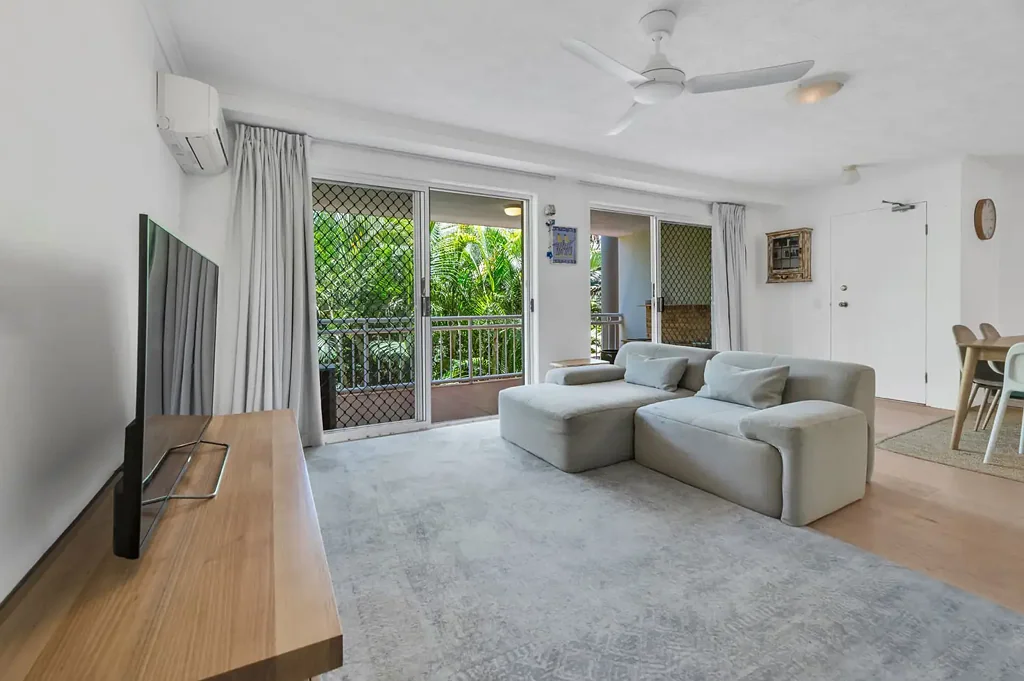 6/2759-2761 Gold Coast Highway, Broadbeach, QLD 4218