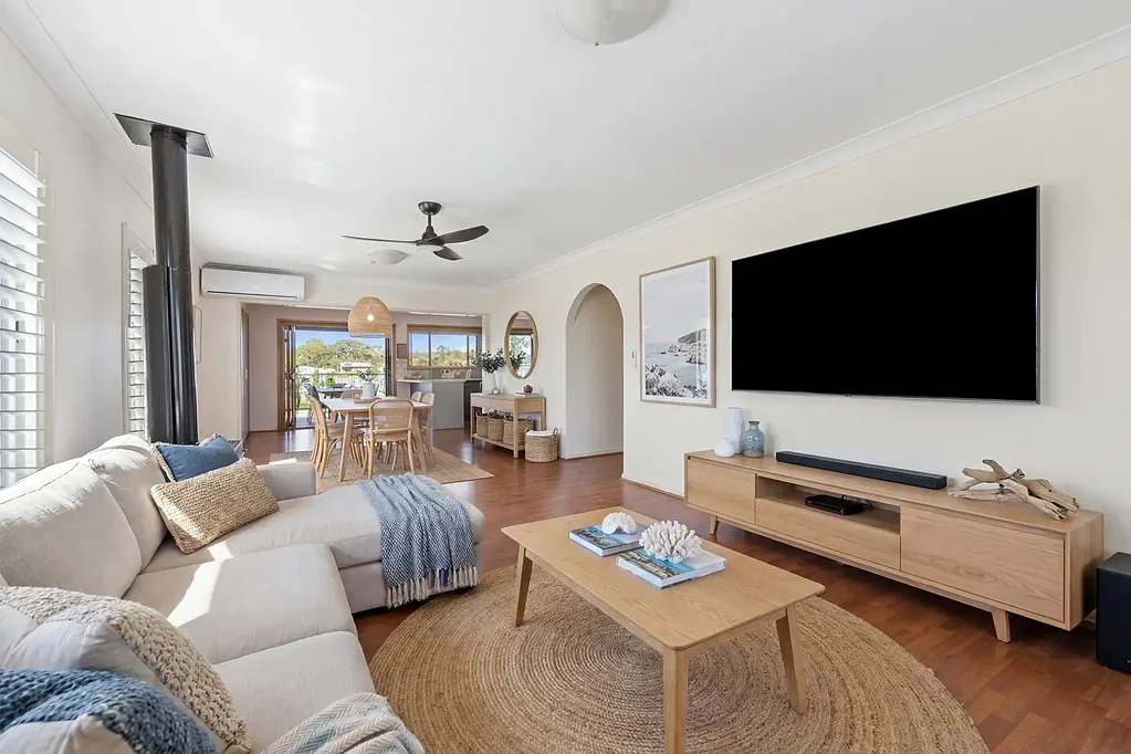 Maroochydore 6房  Dual Living, Prime Position!