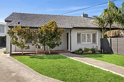 1/7 Churchill Avenue, Newtown