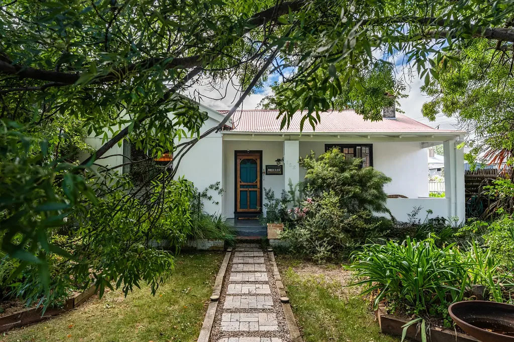 198 Woodward Street, Orange, NSW 2800