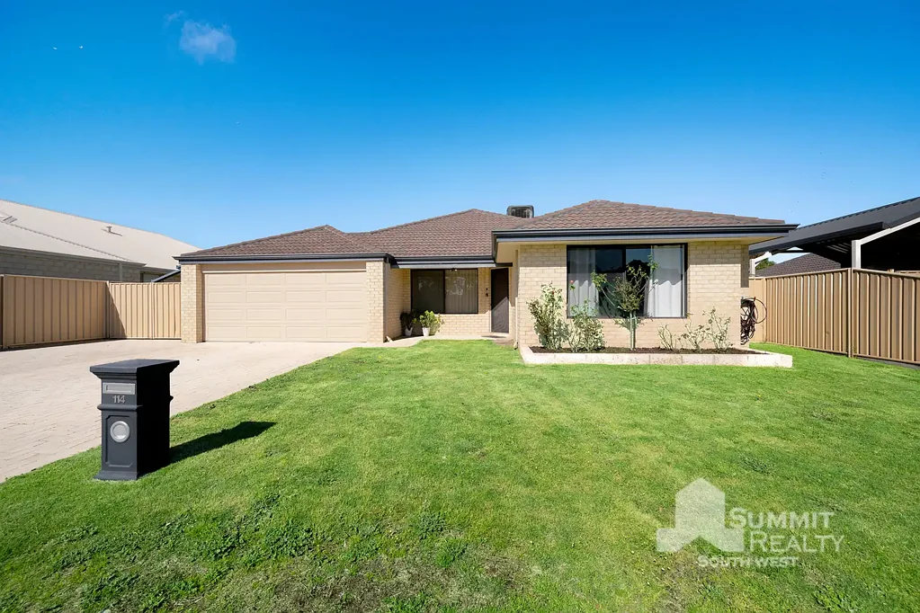 Australind 4Kwarto Family Living Opposite Natural Bushland