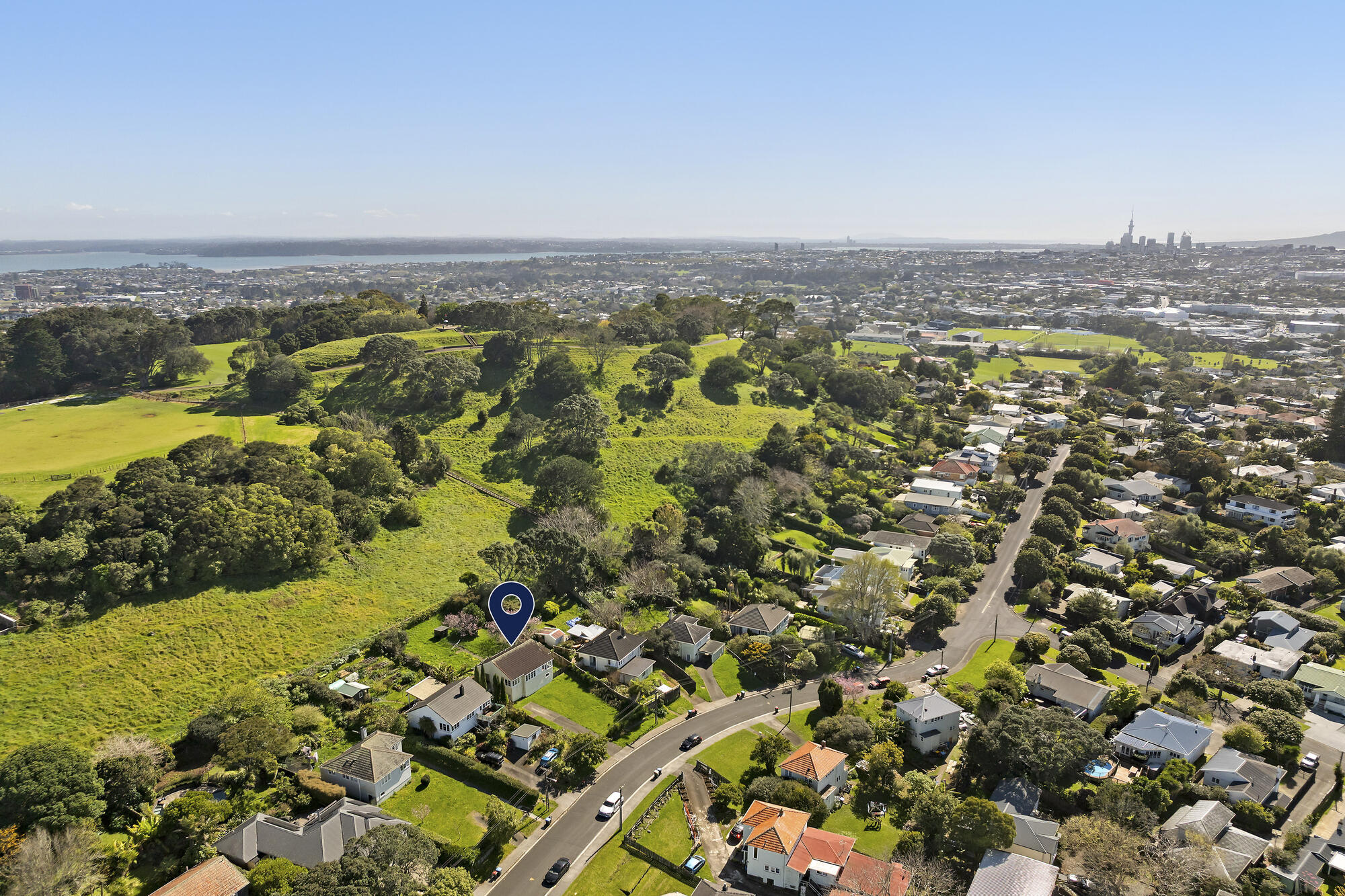 41 Mount Royal Avenue, Mount Albert, photo 17