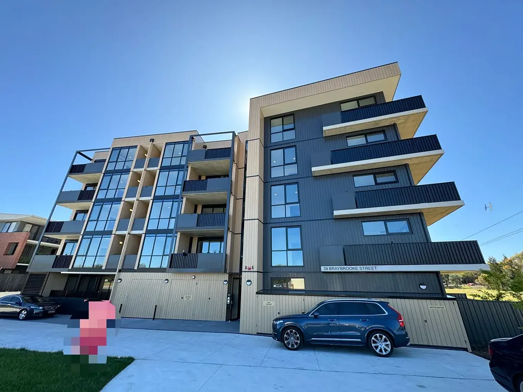 1-Bedroom Apartment with Parking in Bruce