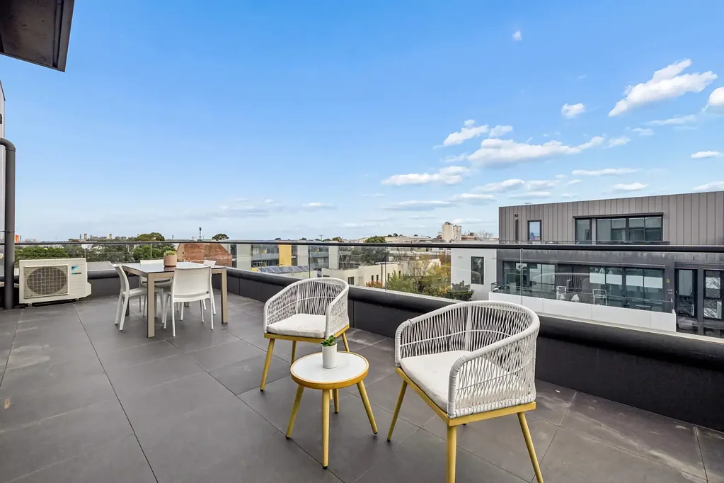 Footscray 2Phòng ngủ Expansive Terrace Living in a Boutique Block