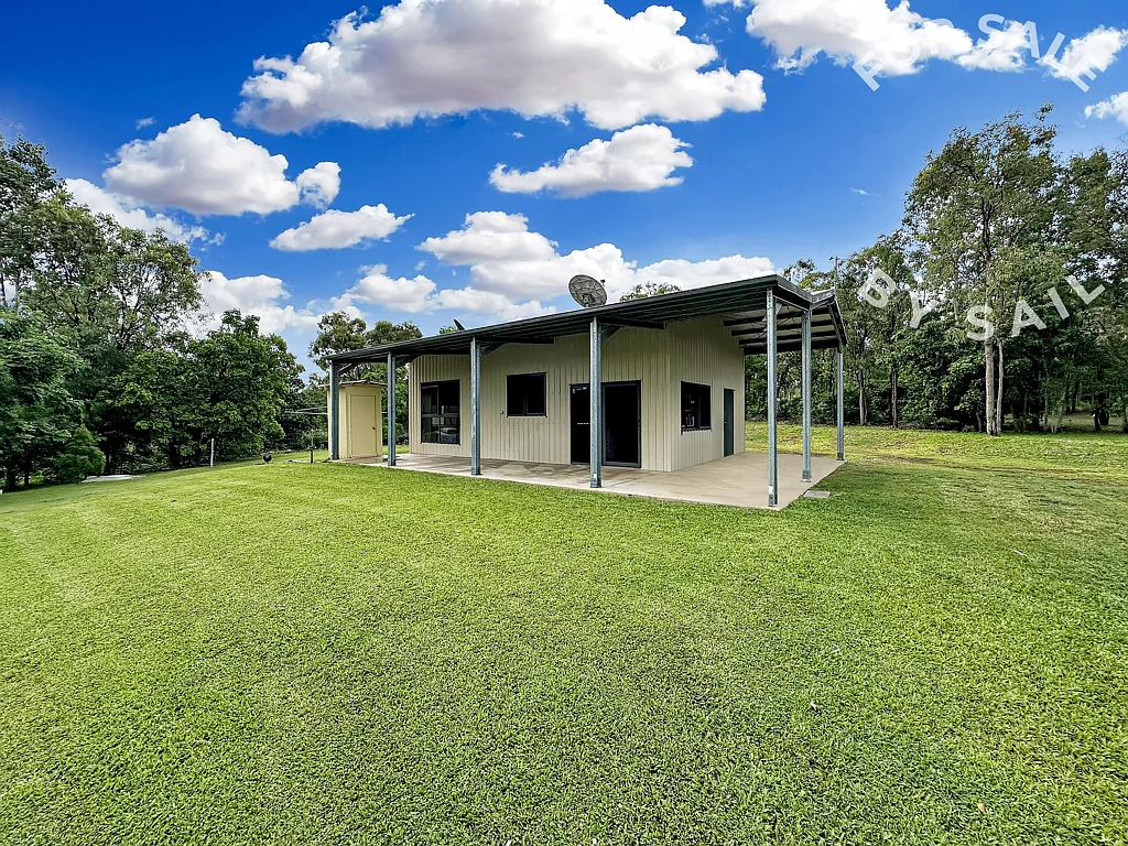 Cooktown 29  Acres & a Home on The Trevathan Creek