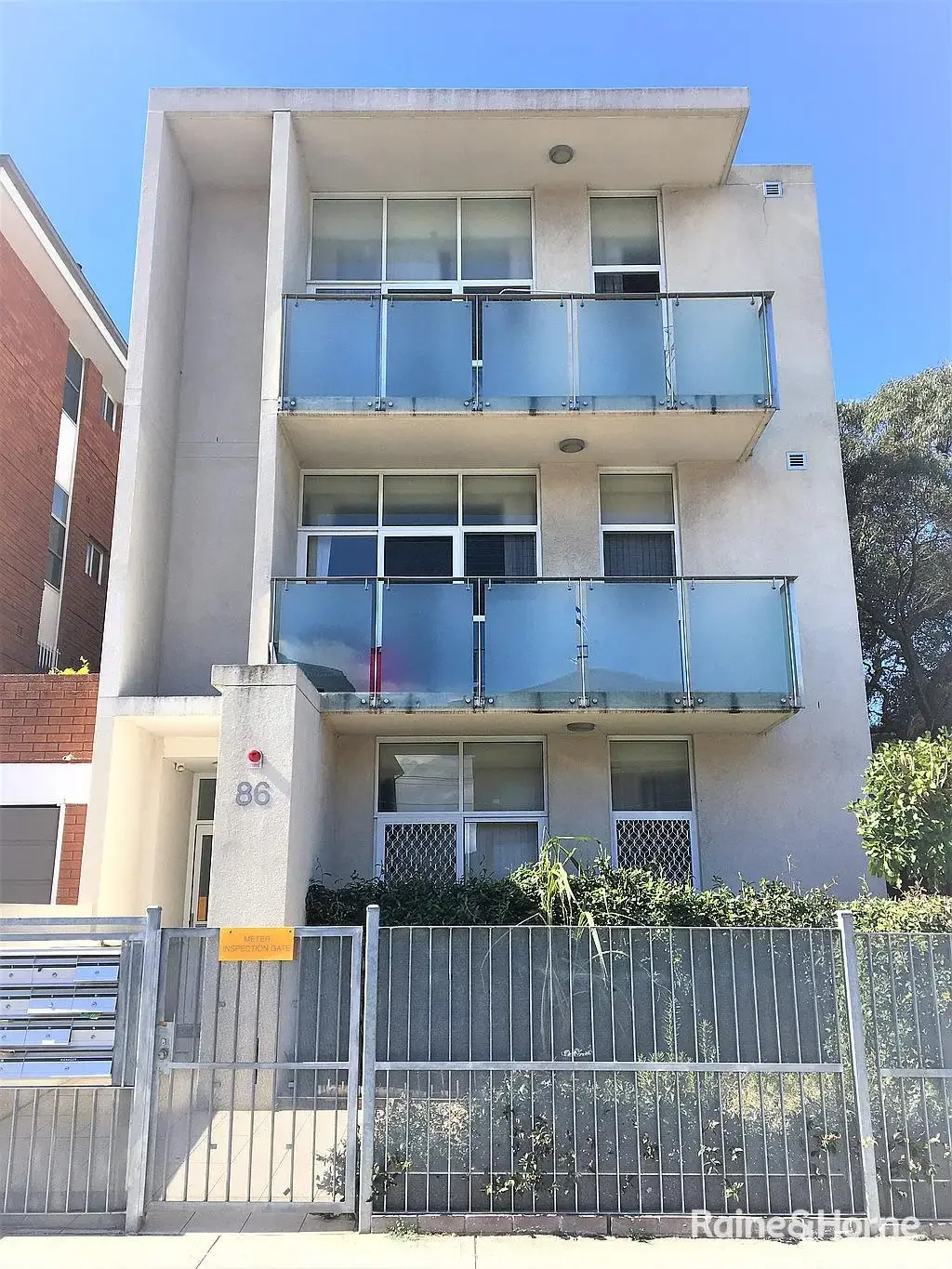 Compact Studio in Prime Kingsford Location - Walk to UNSW & Transport