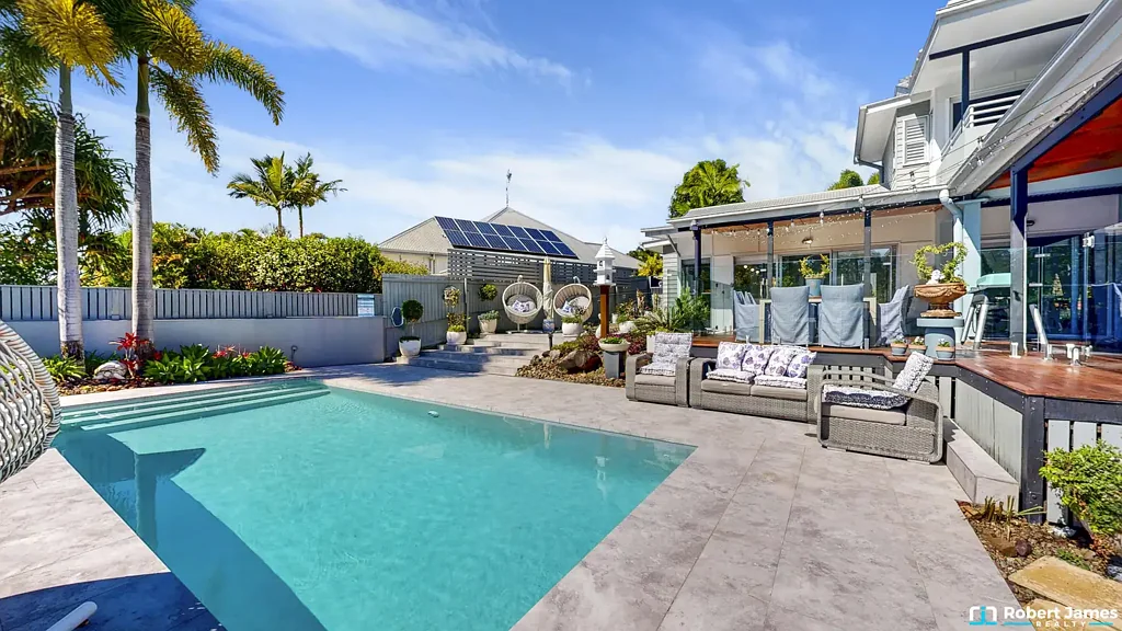 Tewantin 5房  Great Value Noosa Banks Home !