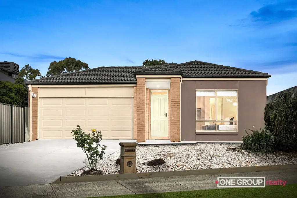 South Morang 3Kwarto Move-In Ready Family Home in Sought-After Hawkstowe Estate