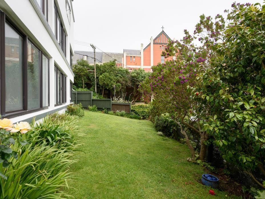 2/2 Oriental Terrace, Mount Victoria, Wellington, 2 Kuwarto, 1 Banyo