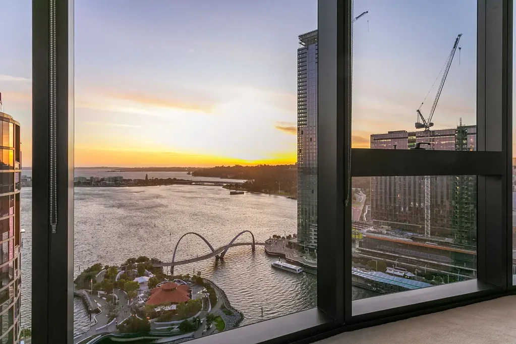 Perth 3房  Elegant Living Redefined