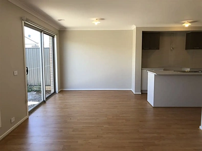 13 Tarrion Rise, Craigieburn, VIC 3064, 3 chambres, 2 salles de bain, House