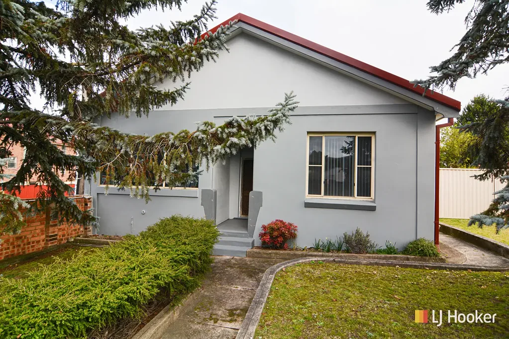 CENTRALLY LOCATED FAMILY HOME