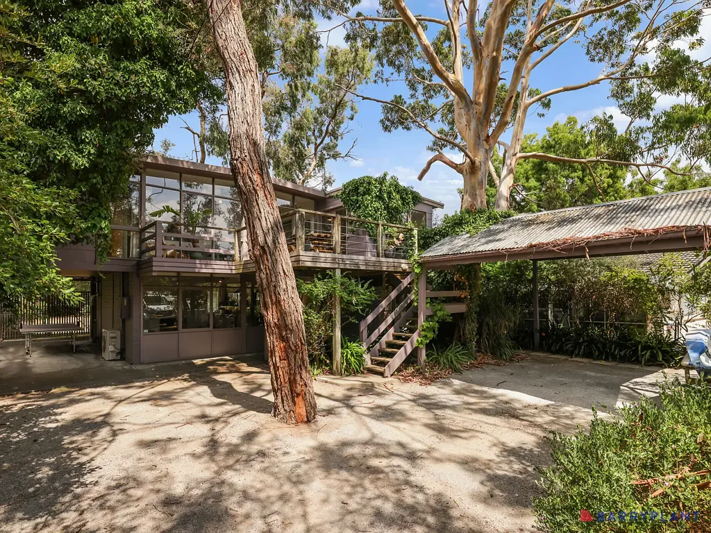 12 Woodland Avenue, Silverleaves, VIC 3922