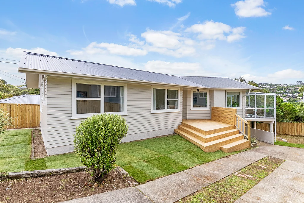27 Lynda Avenue, Paparangi, Wellington
