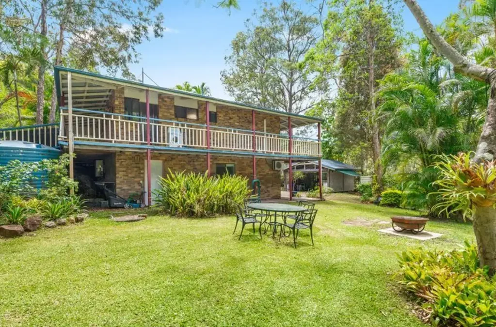 Peaceful Family Retreat Surrounded by Nature