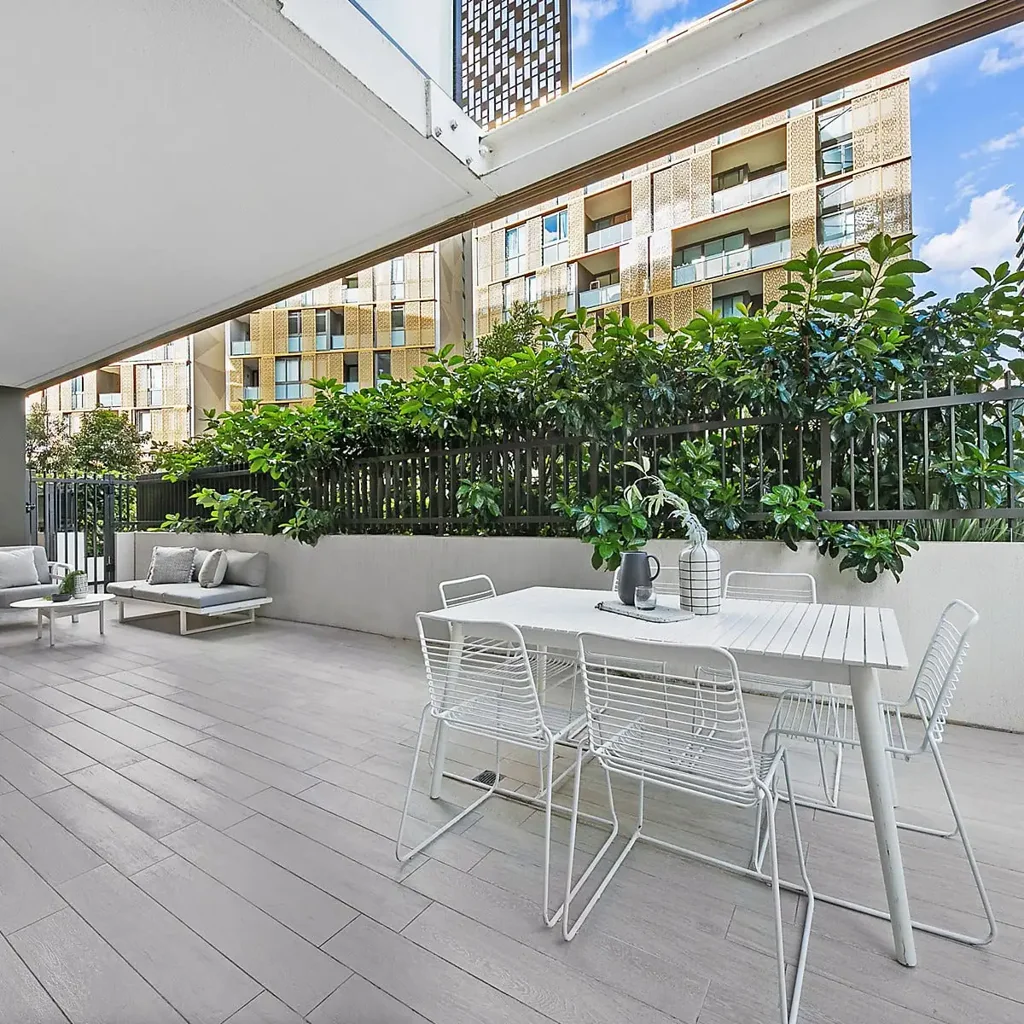 Deluxe Courtyard Living | Unfurnished