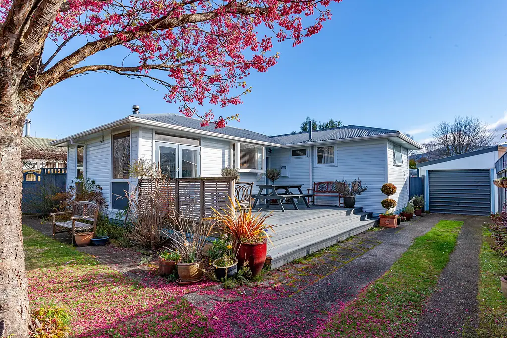 Turangi 2房  Home Base, Bach or Invest