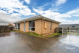 2/14 Lesdelle Street, Claremont