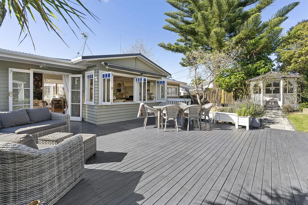 Murrays Bay 5 Bedroom FREEHOLD | RANGI ZONE | FAMILY STUNNER