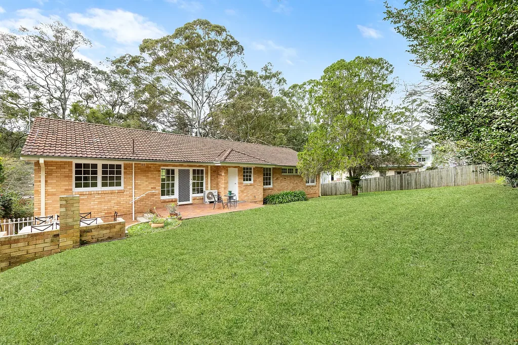 Turramurra 4બેડરૂમ Irresistibly positioned, spacious and family-friendly