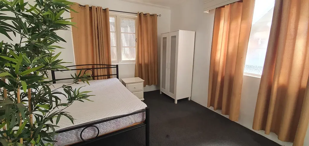 ☛  YOUR OWN PLACE + BREEZES+ NORTH FACING + QUIET  !