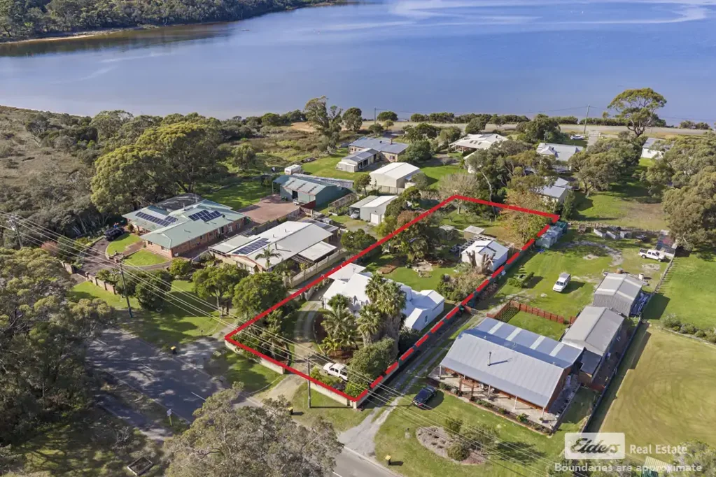 Lower King 4房  Provincial Stunner on Huge Block near Water