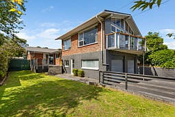 89 Clawton Street, Westown