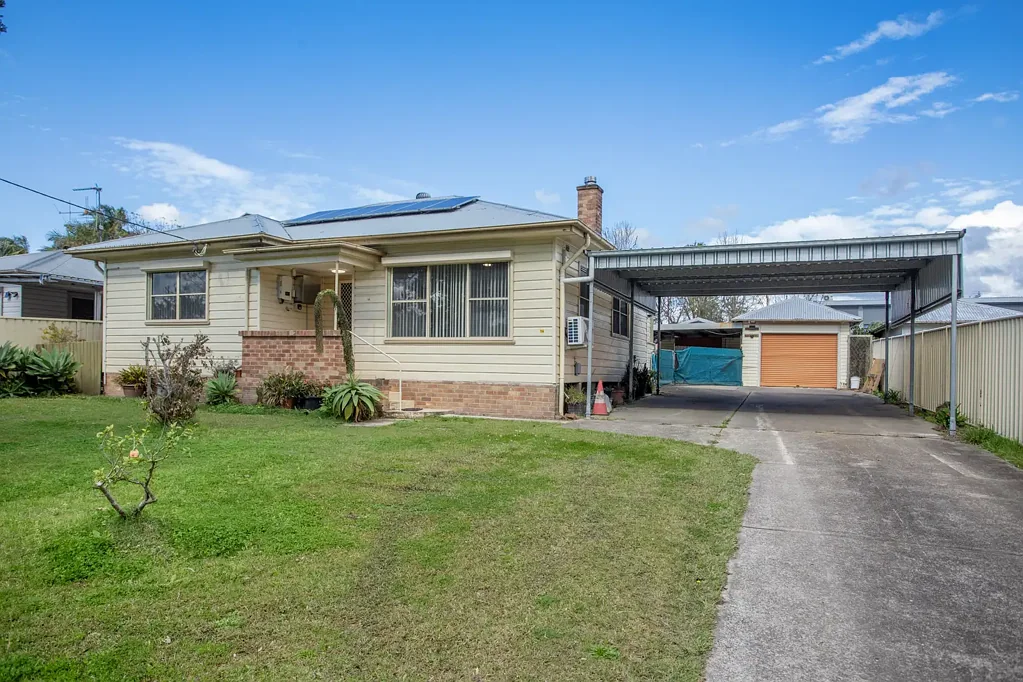 Taree 3 Bedroom Renovated, Spacious and Ready to Enjoy