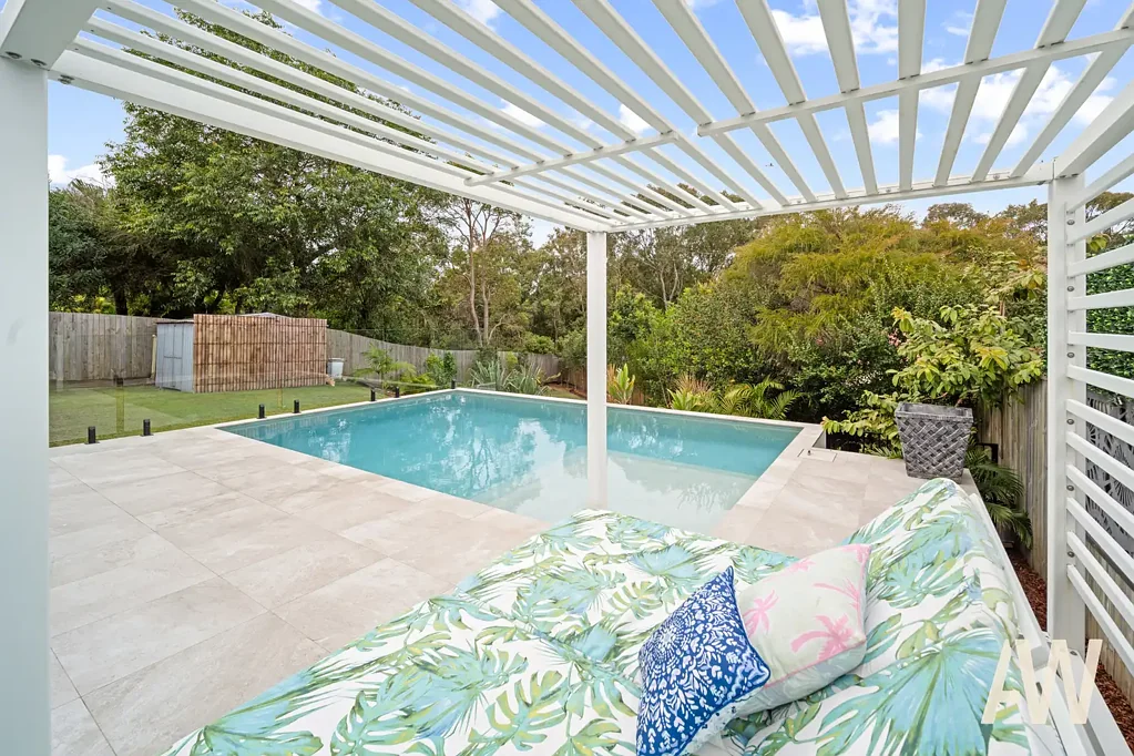 8 Diver Place, Aroona, QLD 4551