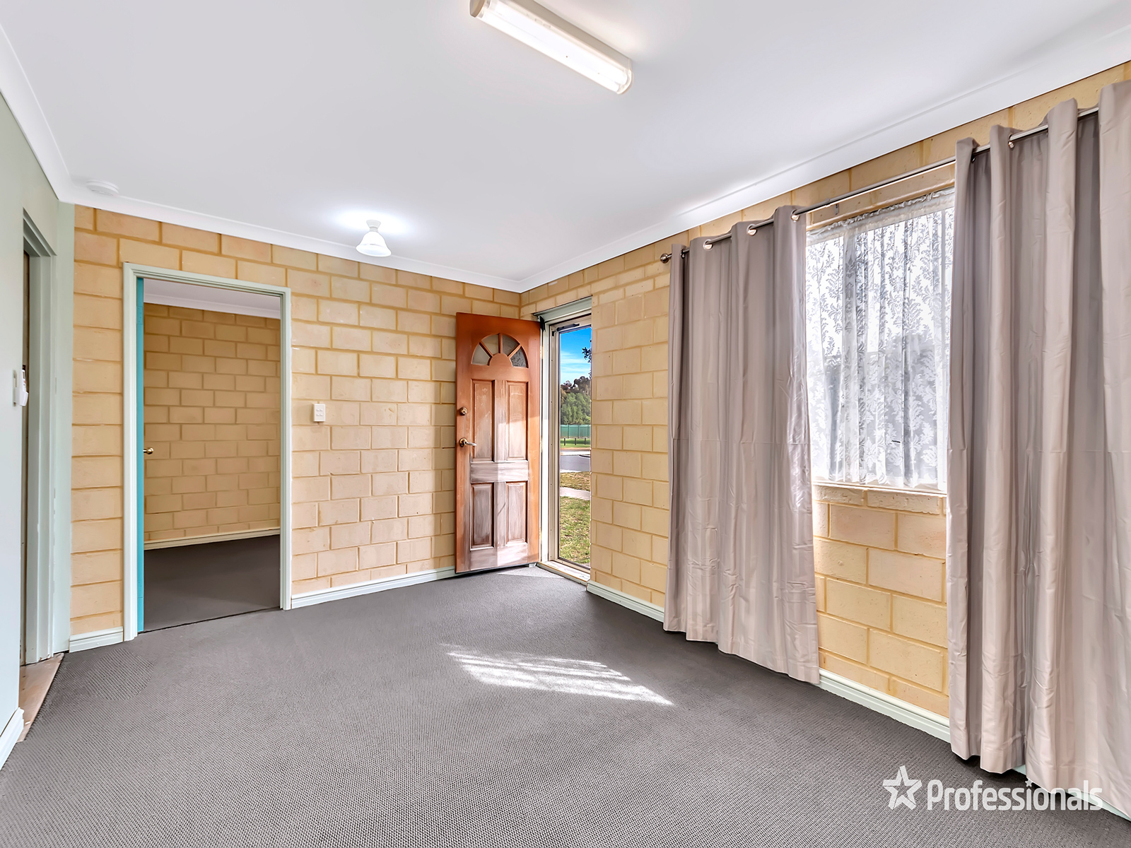 93 CRAWFORD ST, EAST CANNINGTON WA 6107, 0部屋, 0バスルーム, House