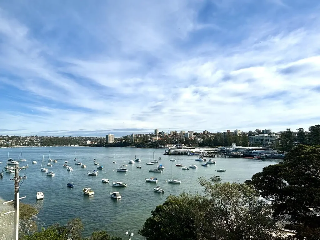 Manly 2chambre OFF MARKET OPPORTUNITY- Harbourside Living with Breathtaking Manly Views