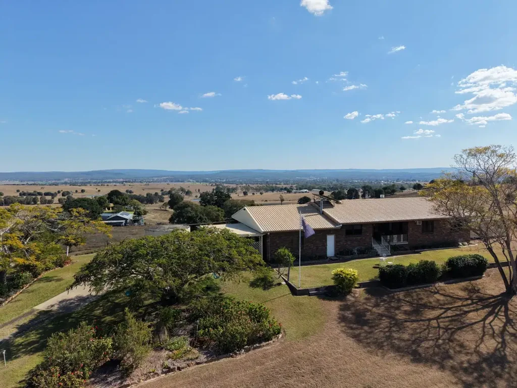 Monto 3Moenga Elevated Luxury with Panoramic 360° Views