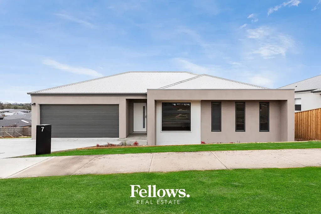 7 Coconut Street, Drouin, VIC 3818