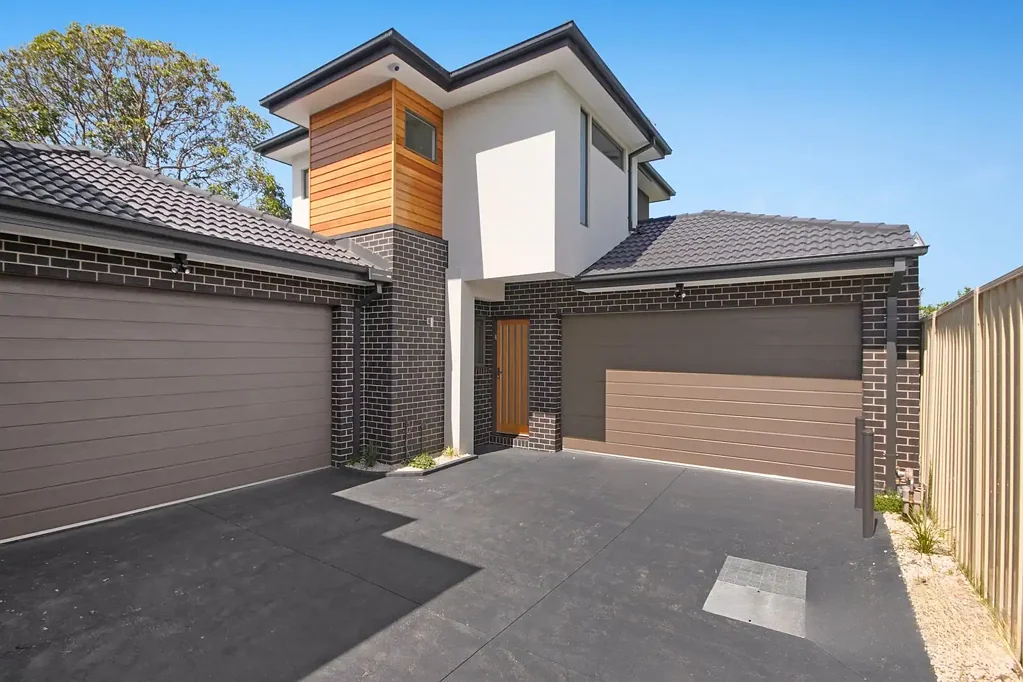 Perfectly Positioned Townhouse