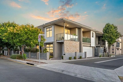 Lightsview 4Kwarto Contemporary, Low-Maintenance Living in the Heart of Lightsview.